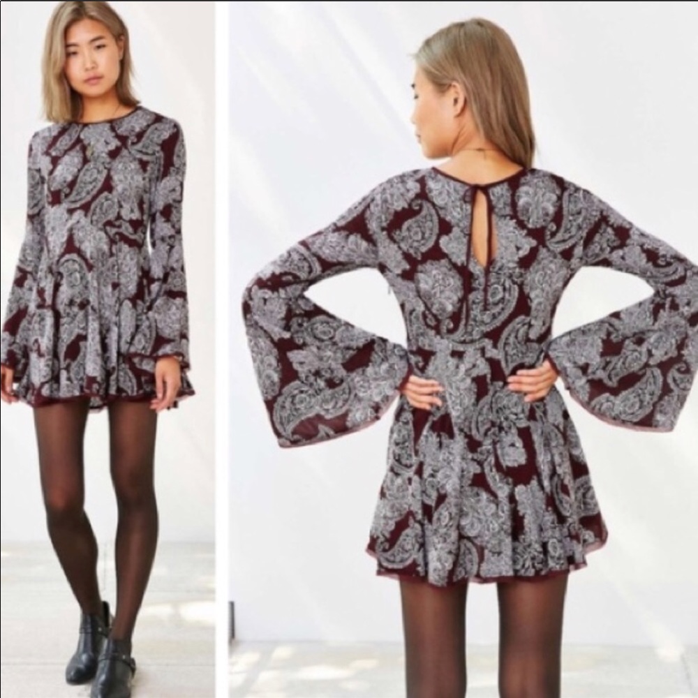 Urban Outfitters Ecote Bell Sleeve Dress Size 4